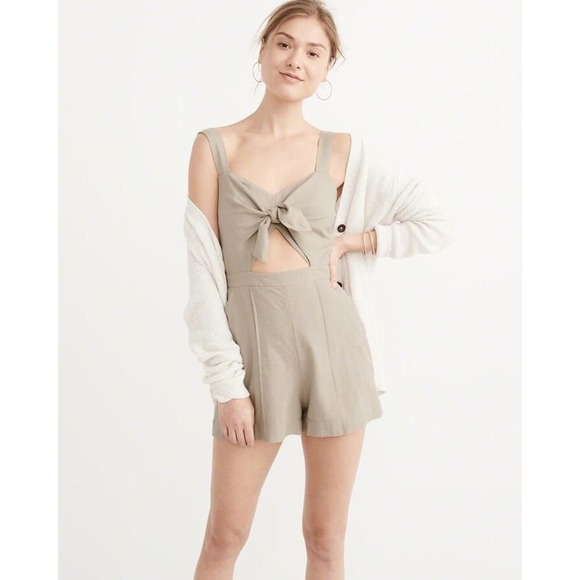 Abercrombie & Fitch Pants - Abercrombie & Fitch Knot Front Tie Romper Womens Sz 0 Tan Cutout Cotton Beachy